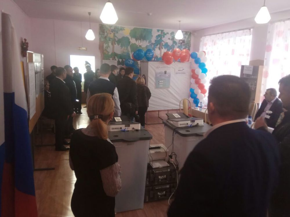 Наблюдателя обвинили в «срыве президентских выборов» за то, что он посмел пройти по залу избирательного участка в Черкесске Наблюдателя обвинили в «срыве президентских выборов» за то, что он посмел пройти по залу избирательного участка в Черкесске