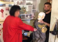 В Ставрополе женщина зарезала мужа из-за просьбы дать денег В Ставрополе женщина зарезала мужа из-за просьбы дать денег