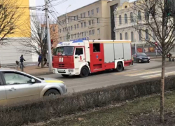 В Ставрополе оцепляют здания с целью проверки на наличие взрывоопасных веществ В Ставрополе оцепляют здания с целью проверки на наличие взрывоопасных веществ