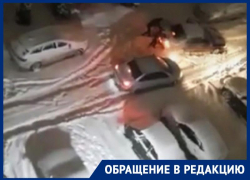 Жители «Перспективного» не могут выехать со двора из-за бездействия управляйки Жители «Перспективного» не могут выехать со двора из-за бездействия управляйки