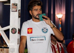 Звезда "МатчТВ" Евгений Савин прокомментировал игру сборной России по футболу с Южной Кореей в ставропольском пабе Звезда "МатчТВ" Евгений Савин прокомментировал игру сборной России по футболу с Южной Кореей в ставропольском пабе
