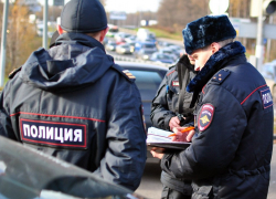 В Ставрополе водитель уснул во время задержания В Ставрополе водитель уснул во время задержания