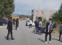В станице Суворовской «карусельщики» избили кандидатов в депутаты Госдумы и думы Ставрополья В станице Суворовской «карусельщики» избили кандидатов в депутаты Госдумы и думы Ставрополья