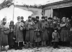 Ставропольцы дарили конфеты и цветы военнопленным в Первую мировую Ставропольцы дарили конфеты и цветы военнопленным в Первую мировую