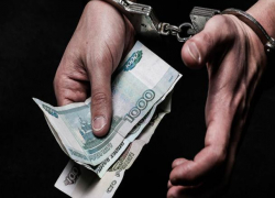 В Минводах на 12 лет могут осудить начальника одного из отделов «РЖД» за получение взяток В Минводах на 12 лет могут осудить начальника одного из отделов «РЖД» за получение взяток