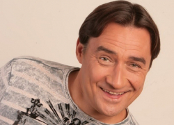 Актер Камиль Ларин побывал на премьере третьей части "О чем говорят мужчины" на Ставрополье Актер Камиль Ларин побывал на премьере третьей части "О чем говорят мужчины" на Ставрополье