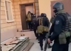 На Ставрополье силовики задержали вооруженную банду преступников На Ставрополье силовики задержали вооруженную банду преступников