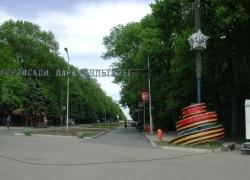 Полицейский в Ставрополе сломал челюсть выпивавшему в парке мужчине Полицейский в Ставрополе сломал челюсть выпивавшему в парке мужчине