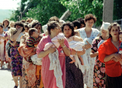 Буденновск 1995: как тысячи невинных жителей оказались под прицелом террористов Буденновск 1995: как тысячи невинных жителей оказались под прицелом террористов