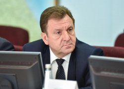 Ставропольцы хотят сместить мэра Ивана Ульянченко за вечно недовольное лицо Ставропольцы хотят сместить мэра Ивана Ульянченко за вечно недовольное лицо