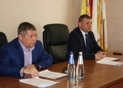 В Ставрополе прошло совещание представителей муниципалитетов по вопросам строительства детских садов В Ставрополе прошло совещание представителей муниципалитетов по вопросам строительства детских садов