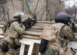 На Ставрополье уничтожены мужчины, стрелявшие в силовиков На Ставрополье уничтожены мужчины, стрелявшие в силовиков