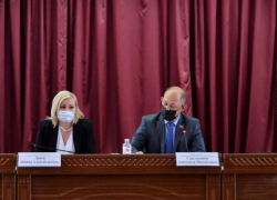 Врио главы Георгиевского горокруга представила отчет за прошлый год вместо Максима Клетина Врио главы Георгиевского горокруга представила отчет за прошлый год вместо Максима Клетина