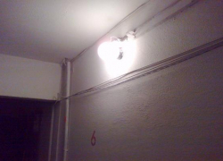 Письмо в редакцию: на этаже подъезда многоэтажки Ставрополя нет света Письмо в редакцию: на этаже подъезда многоэтажки Ставрополя нет света