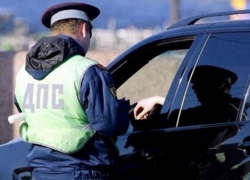 Судебные приставы устроили рейд по неплательщикам штрафов Судебные приставы устроили рейд по неплательщикам штрафов