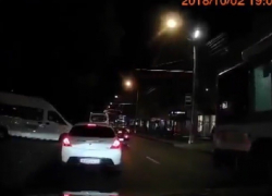Объехавшего пробку по газону маршрутчика уволили в Ставрополе Объехавшего пробку по газону маршрутчика уволили в Ставрополе