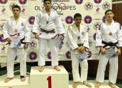 Ставропольские дзюдоисты завоевали золото чемпионата «Олимпийские надежды» Ставропольские дзюдоисты завоевали золото чемпионата «Олимпийские надежды»