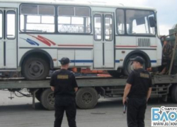 Ставропольские судебные приставы арестовали пассажирский автобус, сняв его с линии Ставропольские судебные приставы арестовали пассажирский автобус, сняв его с линии