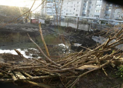 В Ставрополе на месте детского приюта развернулась частная стройка В Ставрополе на месте детского приюта развернулась частная стройка