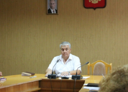 У экс-замглавы Кировского района конфисковали магазин, через который он «отмывал» доходы У экс-замглавы Кировского района конфисковали магазин, через который он «отмывал» доходы