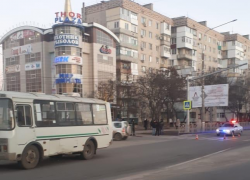 Автобус насмерть сбил женщину на пешеходном переходе на Ставрополье Автобус насмерть сбил женщину на пешеходном переходе на Ставрополье