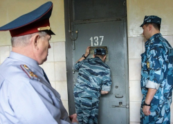 Пять лет «строгача» получили сотрудники ставропольской колонии за помощь террористам Пять лет «строгача» получили сотрудники ставропольской колонии за помощь террористам
