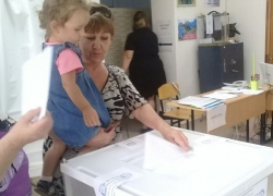 На повышение детских пособий и внимание к молодым семьям надеются голосующие жители КЧР На повышение детских пособий и внимание к молодым семьям надеются голосующие жители КЧР
