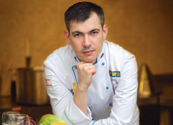 Талантливый шеф-повар из жюри «Адской кухни» работает в кафе Кисловодска Талантливый шеф-повар из жюри «Адской кухни» работает в кафе Кисловодска