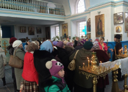 Верующие Михайловска совершают паломничество по храмам Ставрополья Верующие Михайловска совершают паломничество по храмам Ставрополья