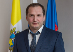 Человек, похожий на главу Георгиевска, взорвал соцсети признанием, что он «приличная принцесса» Человек, похожий на главу Георгиевска, взорвал соцсети признанием, что он «приличная принцесса»