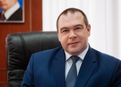 Глава Невинномысска вступил в «Единую Россию» Глава Невинномысска вступил в «Единую Россию»