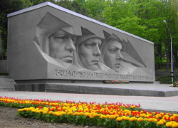 Все памятники на Ставрополье будут отремонтированы к 75-й годовщине Победы Все памятники на Ставрополье будут отремонтированы к 75-й годовщине Победы