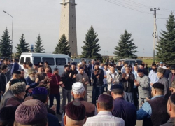 Эксперты назвали «потенциально опасной» идею «оппозиционных» казаков передать Ставрополью земли Чечни Эксперты назвали «потенциально опасной» идею «оппозиционных» казаков передать Ставрополью земли Чечни
