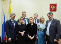 Кандидаты-одномандатники в Госдуму от Ставрополья сохранили свои позиции после праймериз «Единой России» Кандидаты-одномандатники в Госдуму от Ставрополья сохранили свои позиции после праймериз «Единой России»