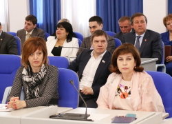В Думе Ставрополья разгорается «война писем» В Думе Ставрополья разгорается «война писем»