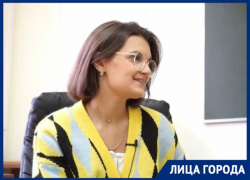 В ее руках молодое поколение ставропольцев В ее руках молодое поколение ставропольцев