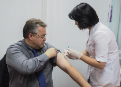 Губернатор Ставрополья в очередной раз призывает жителей края вакцинироваться Губернатор Ставрополья в очередной раз призывает жителей края вакцинироваться