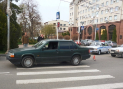В Ставрополе на пешеходном переходе сбили ребенка В Ставрополе на пешеходном переходе сбили ребенка