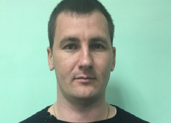 Депутат на внедорожнике «Тойота-ЛэндКрузер» насмерть сбил 8-летнего мальчика на Ставрополье Депутат на внедорожнике «Тойота-ЛэндКрузер» насмерть сбил 8-летнего мальчика на Ставрополье