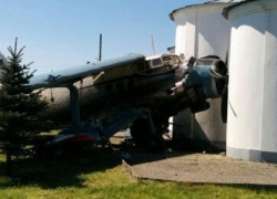 Пилот рухнувшего Ан-2 находится в состоянии сильного стресса Пилот рухнувшего Ан-2 находится в состоянии сильного стресса