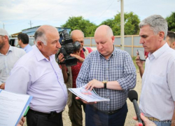 На Ставрополье строится детский сад и реконструируется школа На Ставрополье строится детский сад и реконструируется школа