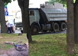 КамАЗ сбил ехавшего по проезжей части велосипедиста в Ставрополе КамАЗ сбил ехавшего по проезжей части велосипедиста в Ставрополе