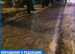 "Опасный квест на выносливость для пешеходов устроили городские власти", - рассерженная состоянием тротуаров ставропольчанка "Опасный квест на выносливость для пешеходов устроили городские власти", - рассерженная состоянием тротуаров ставропольчанка