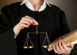 Судья может лишиться мантии в исключительных обстоятельствах Судья может лишиться мантии в исключительных обстоятельствах