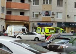 В Ставрополе в Перспективном микрорайоне из окна выпала женщина В Ставрополе в Перспективном микрорайоне из окна выпала женщина