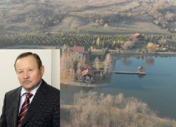 "Не хватает лишь домика для уточек": Навальный о базе отдыха сына руководителя фракции «ЕР» в думе Ставрополья "Не хватает лишь домика для уточек": Навальный о базе отдыха сына руководителя фракции «ЕР» в думе Ставрополья