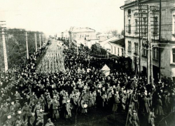 Календарь: утром 3 августа 1942 года немецкие войска начали бомбить Ставрополь Календарь: утром 3 августа 1942 года немецкие войска начали бомбить Ставрополь