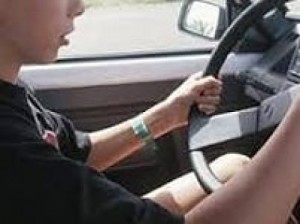 16-летний подросток угнал у дяди автомобиль в Пятигорске 16-летний подросток угнал у дяди автомобиль в Пятигорске