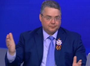 Сегодняшняя борьба с коррупцией превращает работу специалиста в страх сделать что-то, - губернатор Владимиров Сегодняшняя борьба с коррупцией превращает работу специалиста в страх сделать что-то, - губернатор Владимиров
