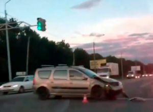 На выезде из Ставрополя произошла авария На выезде из Ставрополя произошла авария